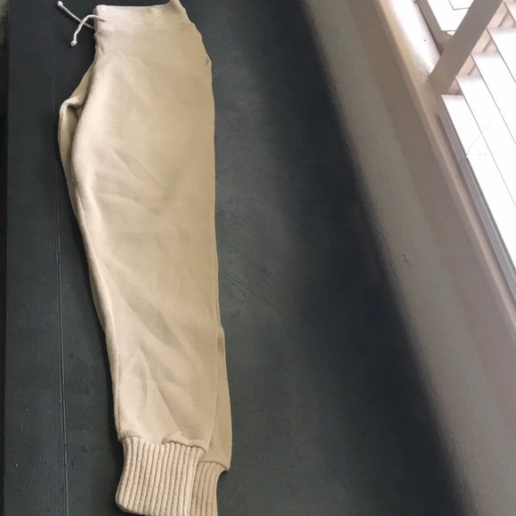 Pretty Little Thing Cream Joggers - Picture 2 of 4